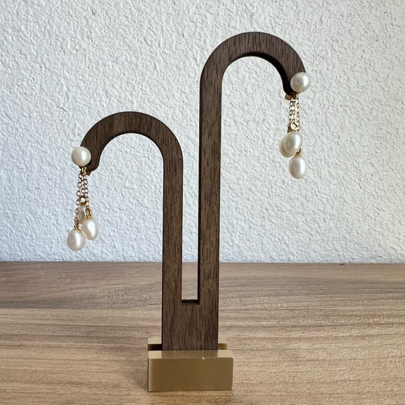 14k‎ Yellow Gold Elegant Pearl Drop Cluster Earrings Beach Classic Minimalist - Picture 1 of 3